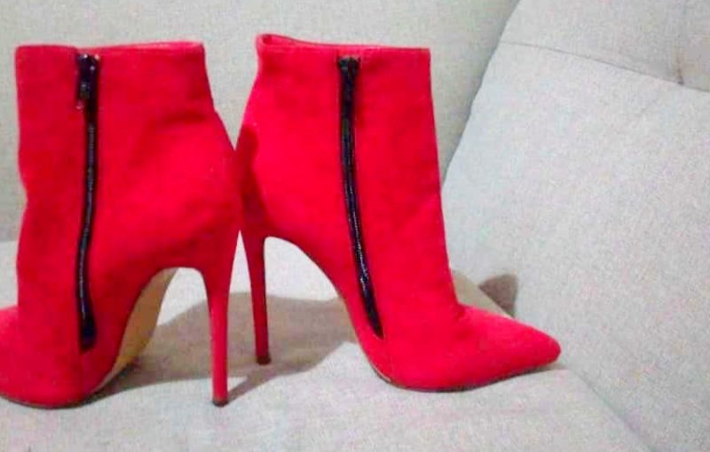 New Red Swede ankle boots size 4 big fit